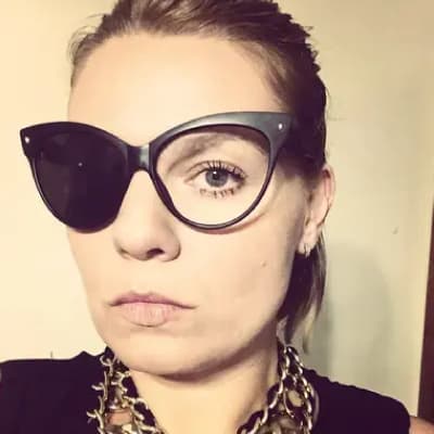 Valerie Phil
